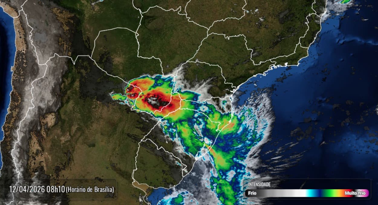 Foz do Iguaçu tem alerta de chuva forte para o domingo (12)