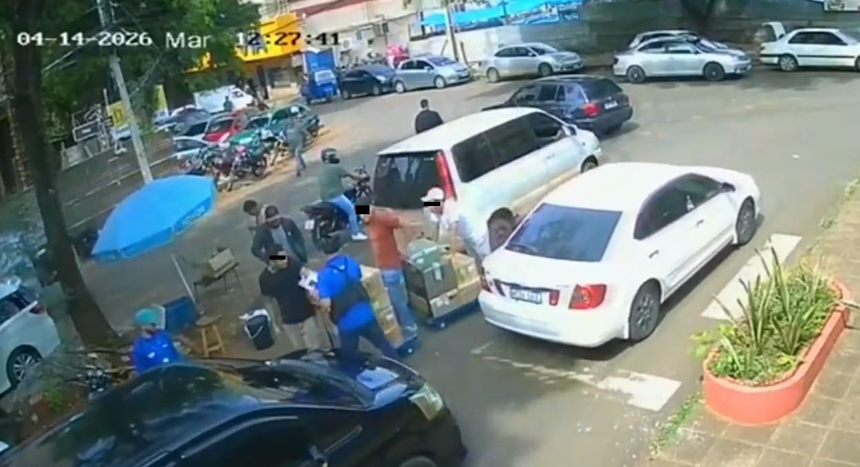 Paraguai: ladrões roubam caixas com celulares no centro de Ciudad del Este