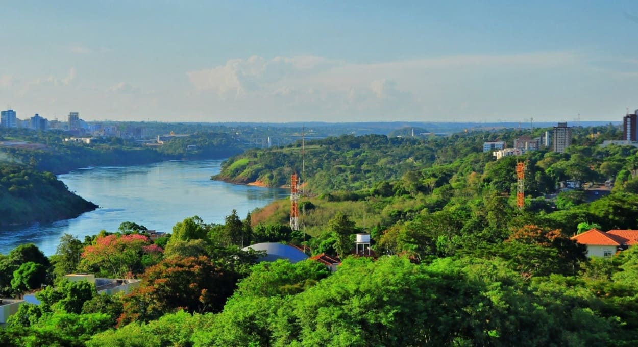 Paraguaio é baleado em operação no Rio Paraná em Foz do Iguaçu