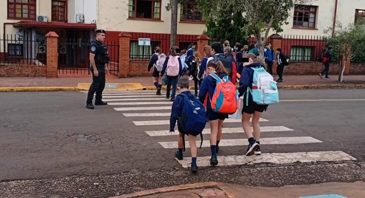 Argentina investiga ameaças de tiroteios em escolas da fronteira