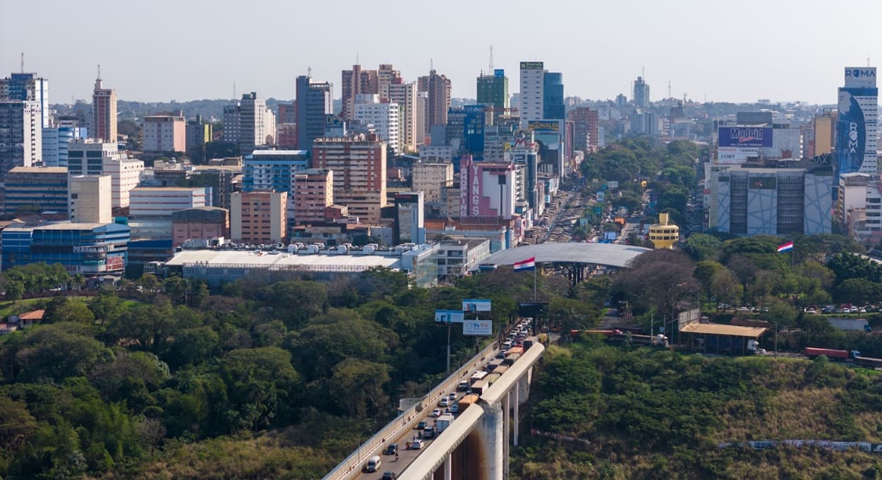 Veja o funcionamento das lojas do Paraguai no feriado de 1.º de maio
