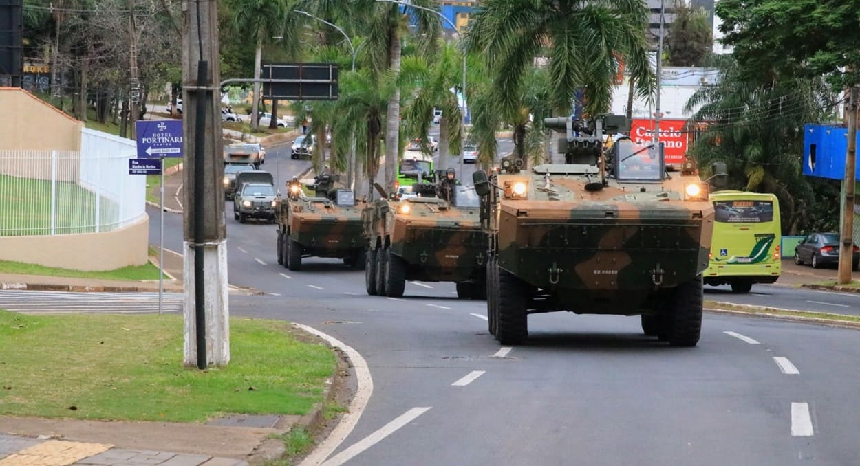 Exército anuncia treinamento com tanques em Foz do Iguaçu