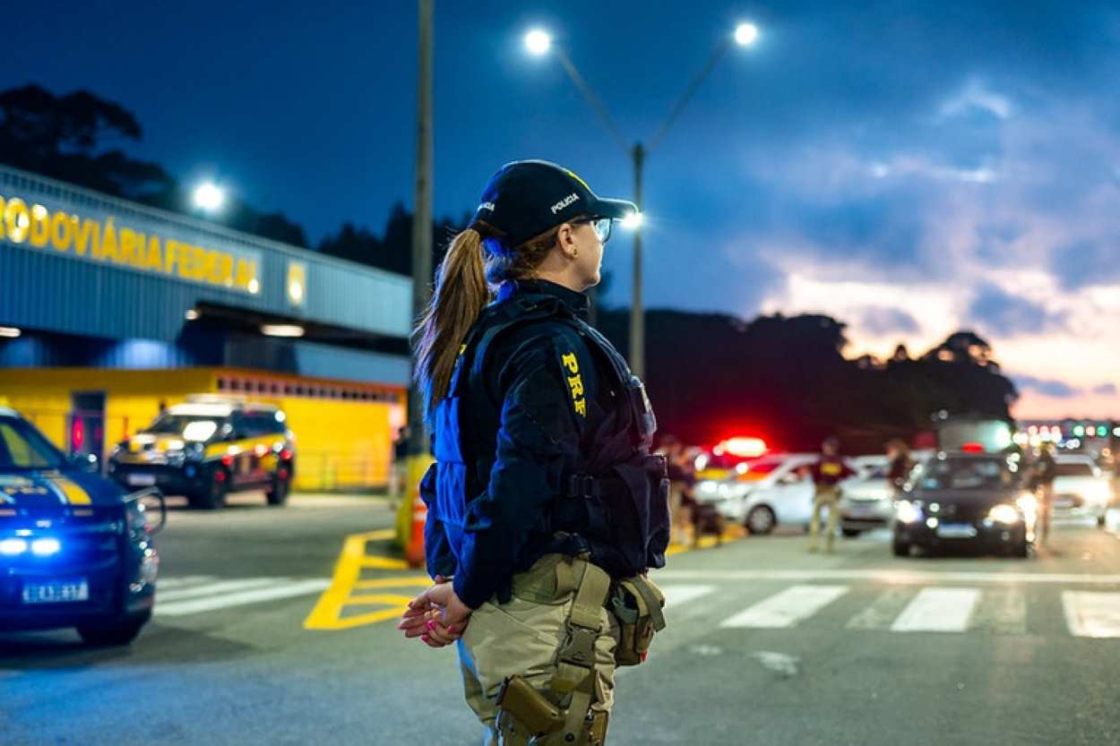 Alta velocidade lidera infrações no feriado de Tiradentes no Paraná
