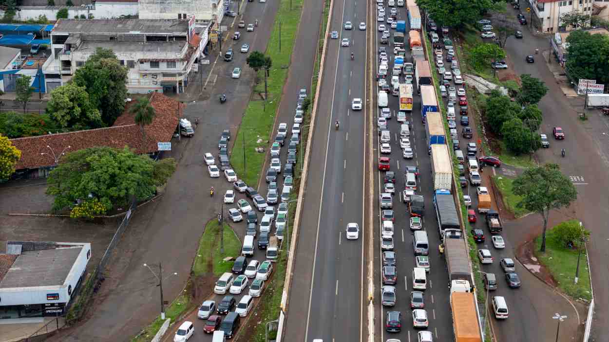 Governador assina convênio para trincheira que irá religar Jardim Jupira e Vila Portes