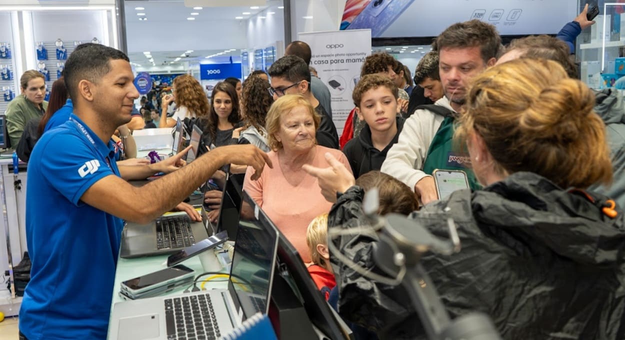 Na prévia da Crazy Week, comércio do Paraguai celebra bom movimento