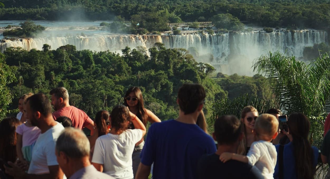 Parque Nacional do Iguaçu fecha abril com marca histórica de visitantes
