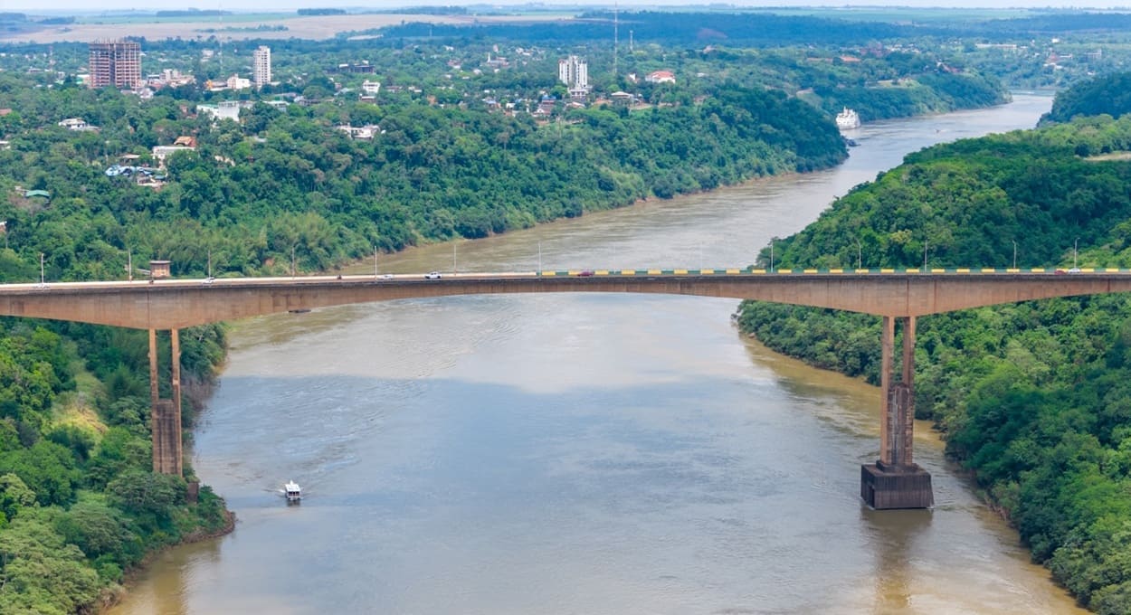 Argentina adia peregrinação náutica no Rio Iguaçu