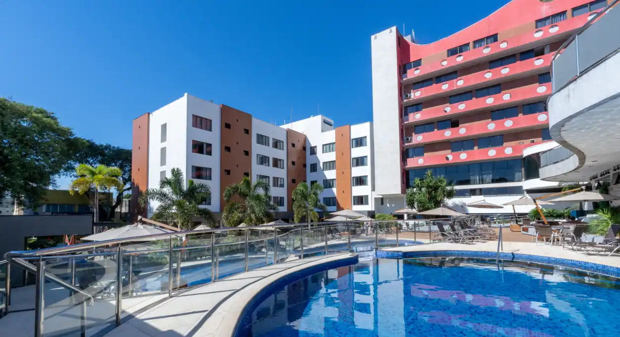 Foz Plaza Hotel chega aos 40 anos com olhar para o futuro