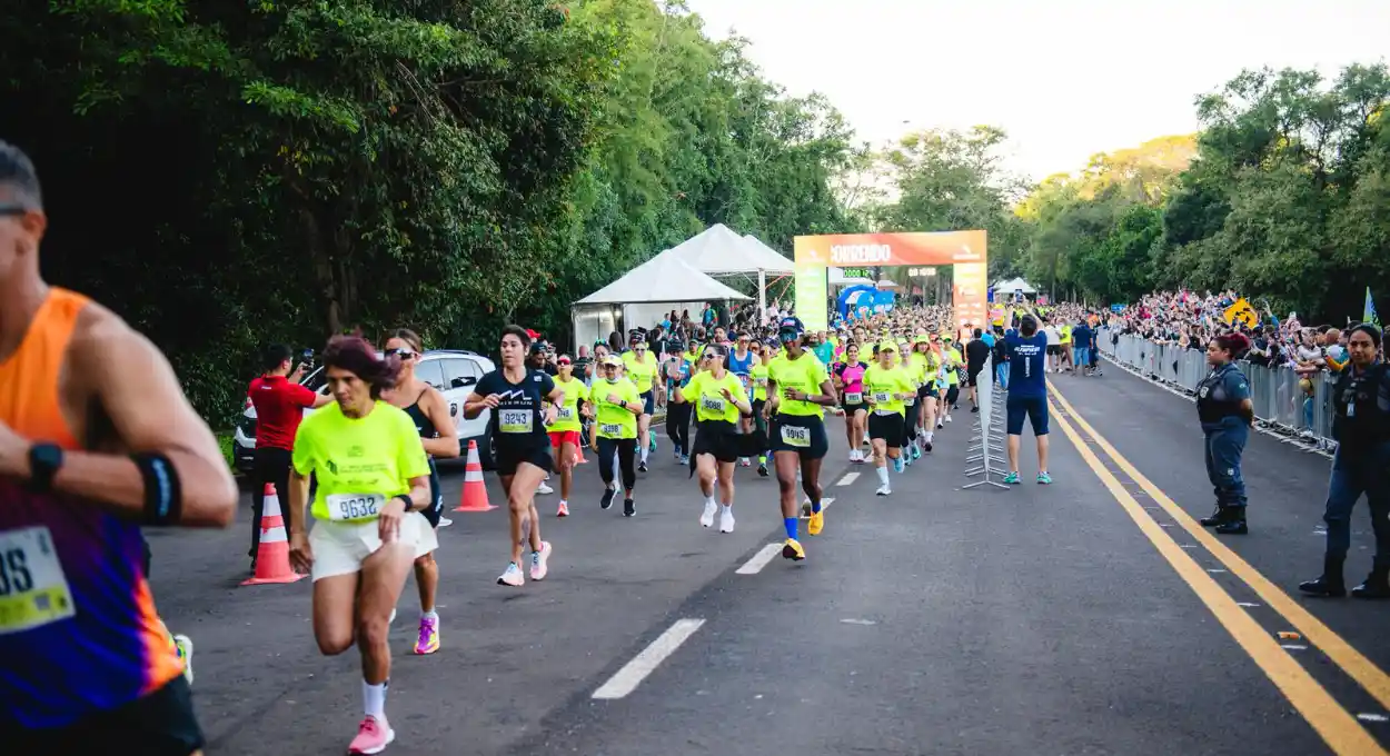 Prêmio Quintal de Casa valoriza corredores da região na 17.ª Meia Maratona das Cataratas
