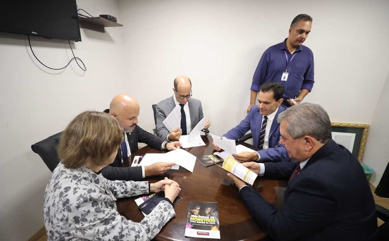 Alep aprova avanço de campanha para prevenção de doenças raras e mortes maternas