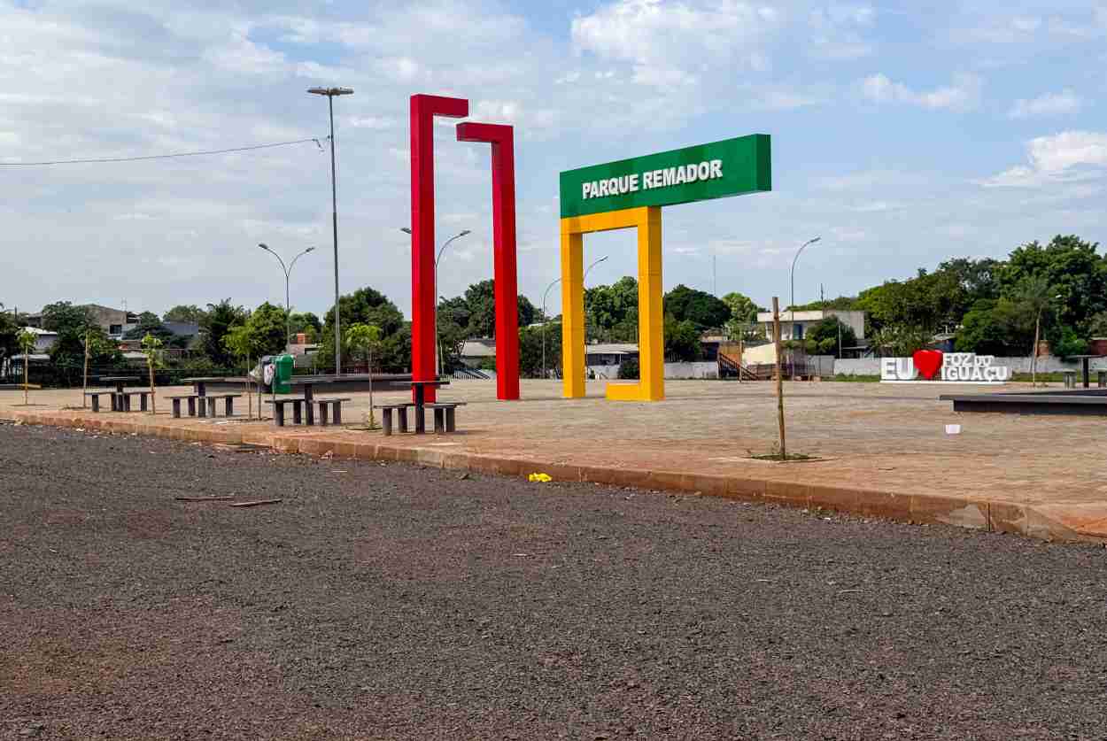 Parque Remador é concluído, mas espera prefeitura pavimentar estacionamento