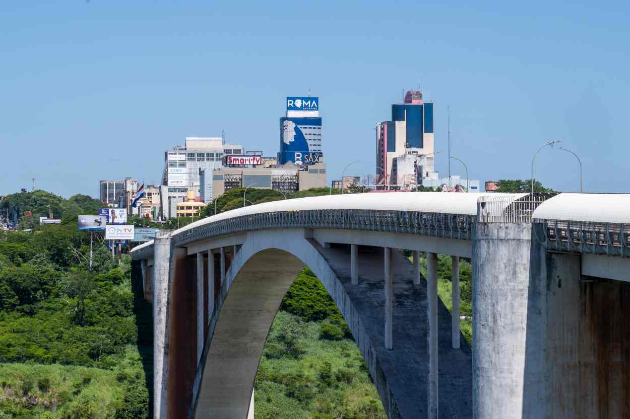 Operação retém R$ 400 mil em eletrônicos em hotel perto da Ponte da Amizade