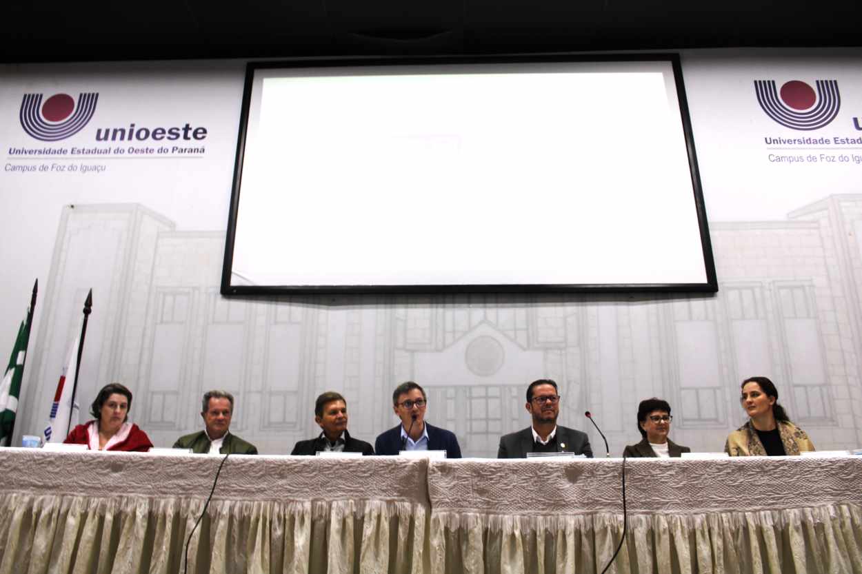 Unioeste amplia vagas em cursinho gratuito em parceria com a Prefeitura de Foz