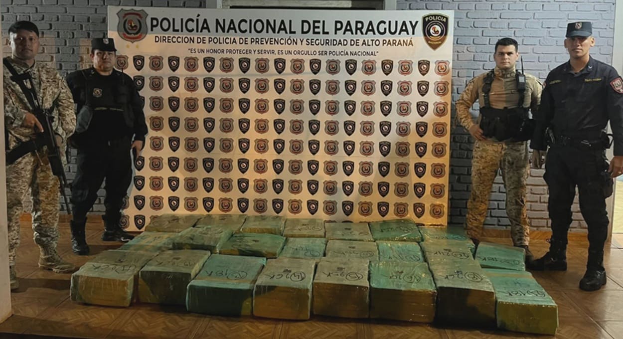 Paraguai apreende 536 quilos de maconha na barranca do rio