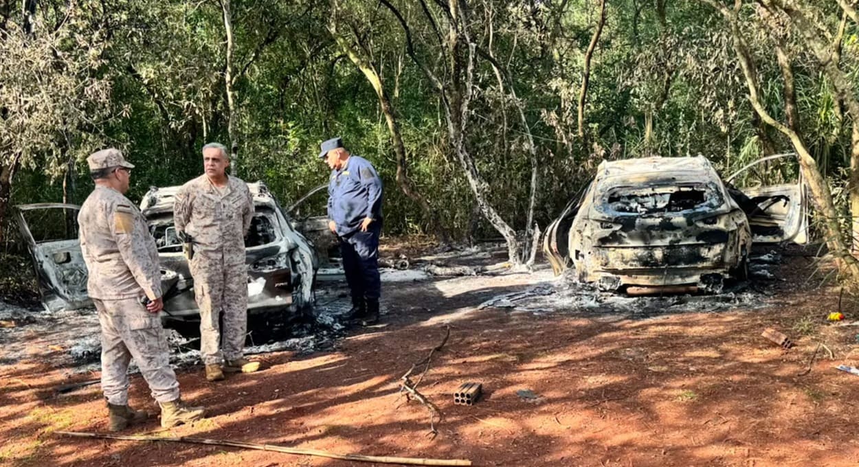 Assalto no Paraguai: polícia encontra carros incendiados na fronteira