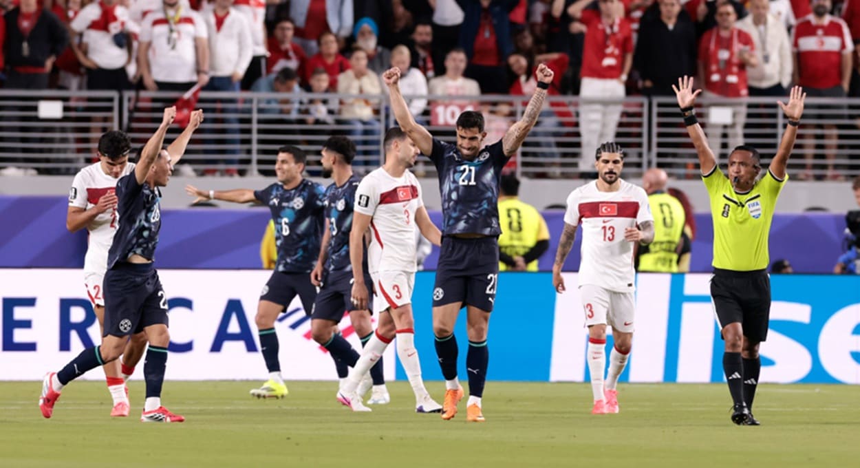 Copa do Mundo: com um a menos, Paraguai conquista vitória histórica