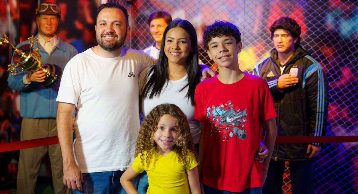 Dreams Park Show: moradores de Foz pagam R$ 10 o mês inteiro