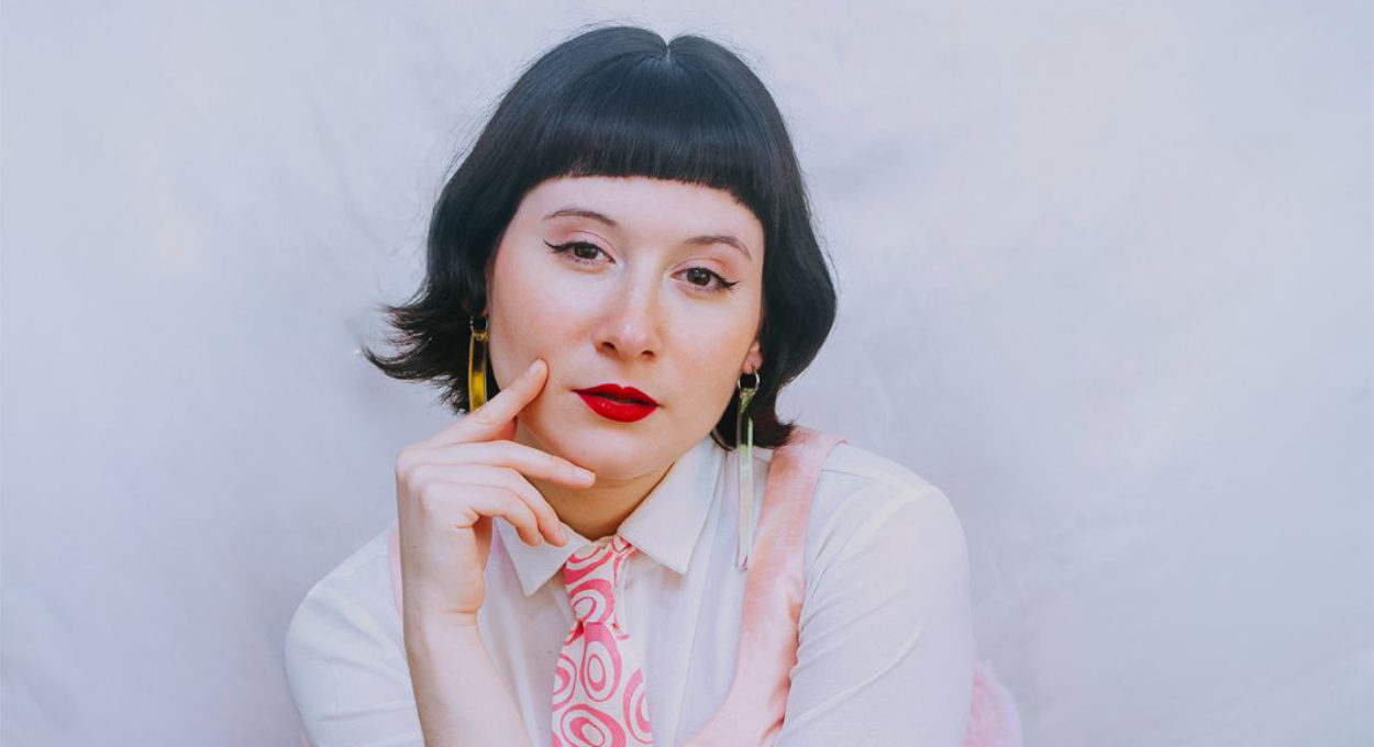 Sofia Barudi traz show solo ao Quixote Espaço Cultural neste sábado (13)