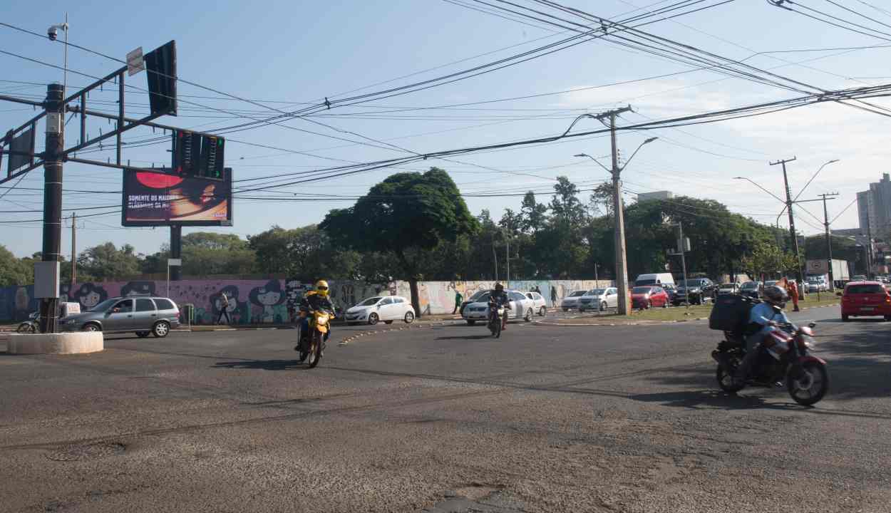 Governo anuncia crédito para entregadores por aplicativo comprarem motos novas