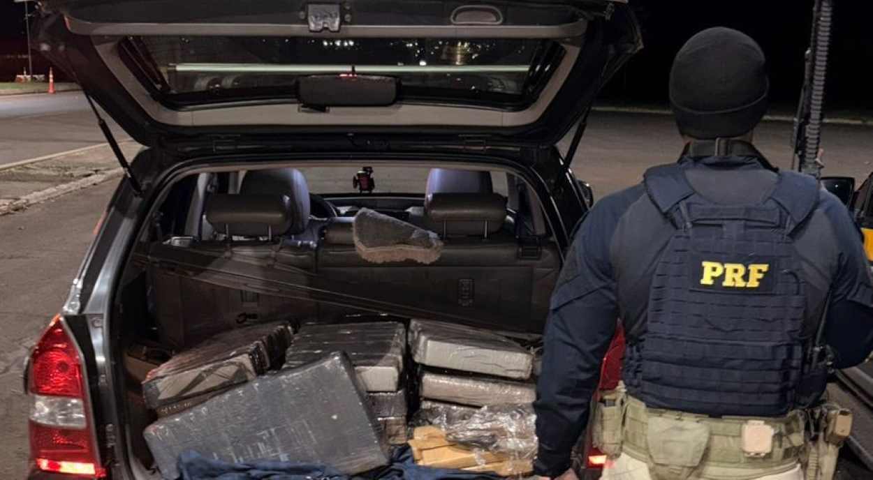 Homem é preso com carga de maconha do Paraguai e afirma que serviria para quitar dívida