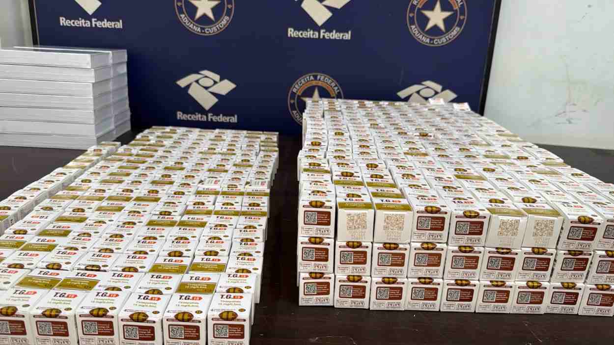 Receita intercepta remessa do mercado de emagrecimento na Ponte da Amizade