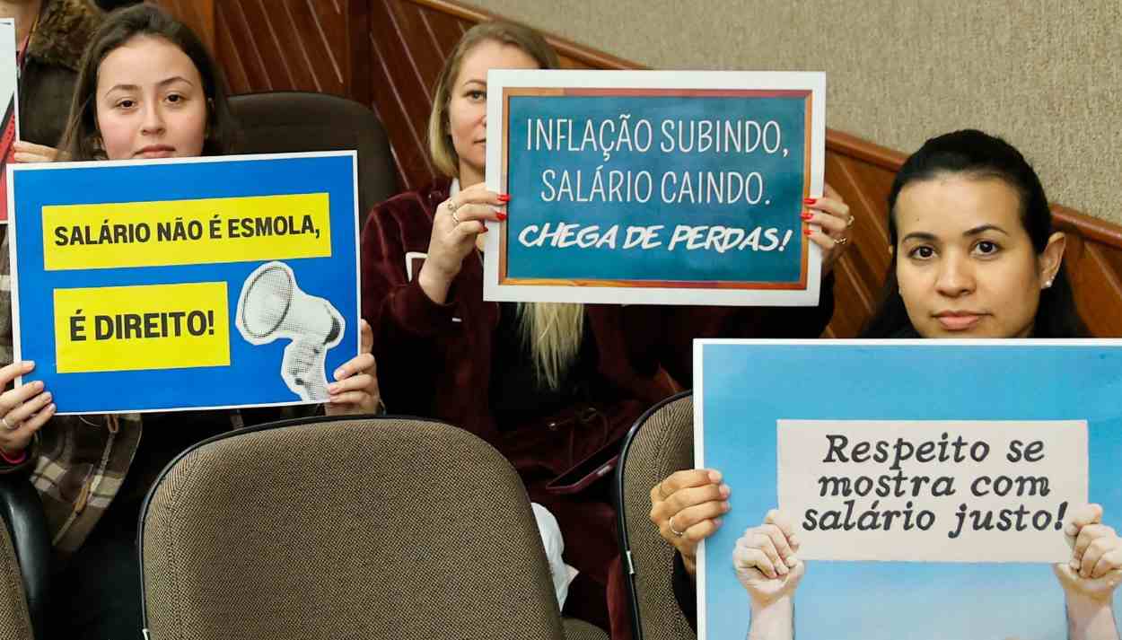 Rejeitado pelos servidores, parcelamento da reposição é aprovado pela Câmara