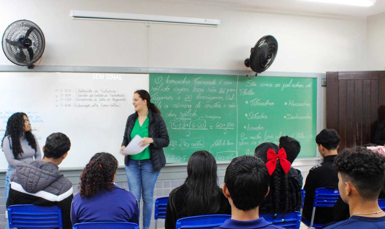 O que a Unioeste está levando às escolas pode mudar os planos de muitos estudantes