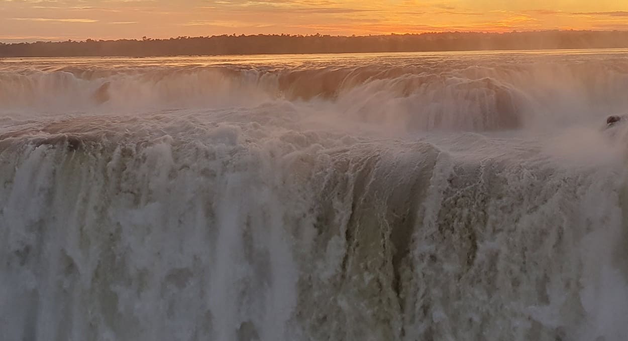 Argentina reabre passarela da Garganta do Diabo nas Cataratas do Iguaçu