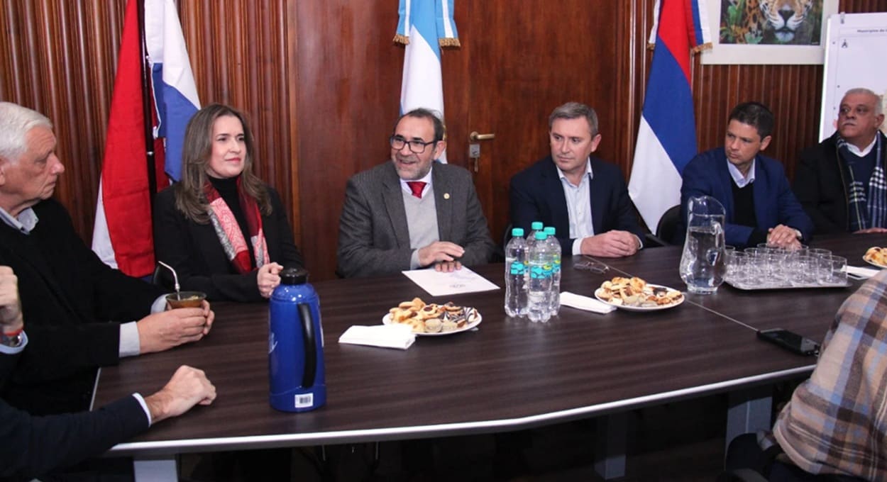 Argentina e Paraguai debatem aprofundar integração econômica