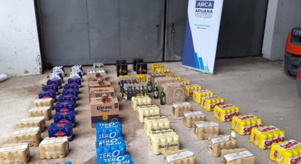 Bebidas brasileiras apreendidas na Argentina.