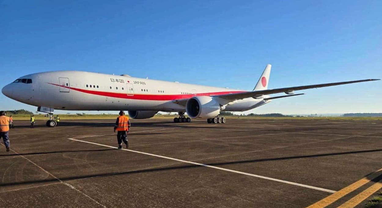 Avião japonês sobrevoa cidades da fronteira e pousa no Paraguai
