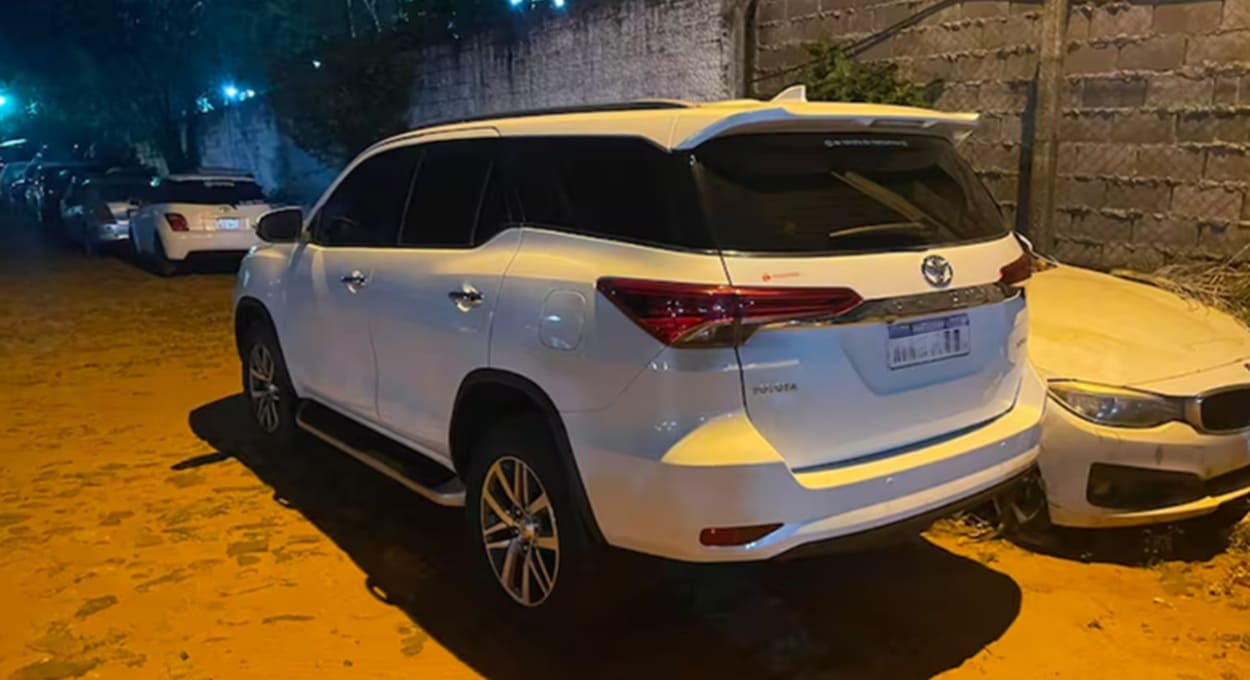 Polícia do Paraguai dá dicas para não se comprar carros roubados