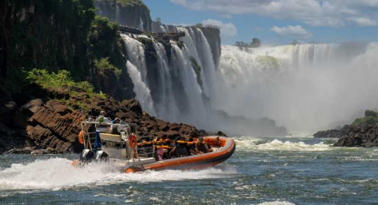 Acidente de barco nas Cataratas do Iguaçu nesta terça (28) — saiba mais