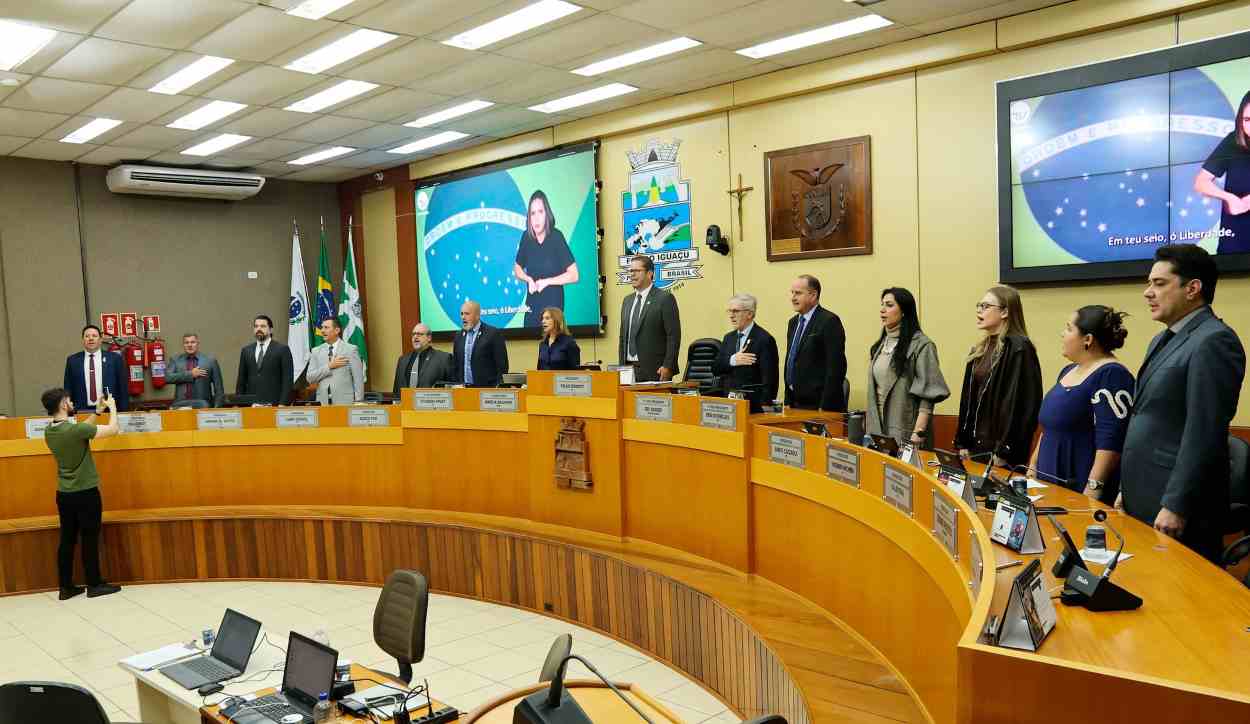 Câmara de Foz analisa três vetos de Silva e Luna a projetos de vereadores