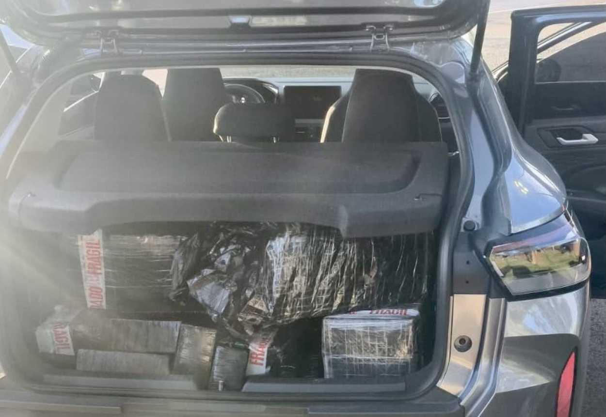 Motorista em fuga abandona carga de droga na BR-277
