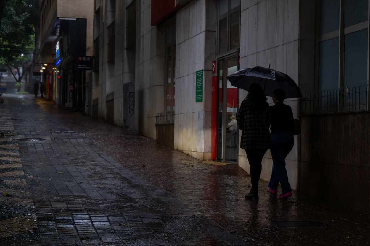 El Niño aumenta risco de temporais em Foz; veja como proteger sua casa