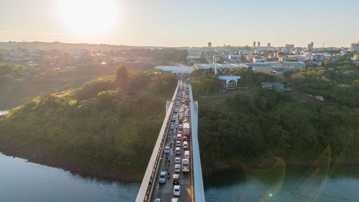 Ponte da Amizade: laudos técnicos cobrados desde 2025 seguem pendentes