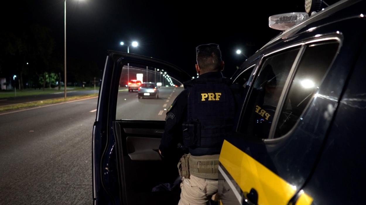 Polícia evita roubo a ônibus de linha Foz–São Paulo, e criminosos desistem das mercadorias