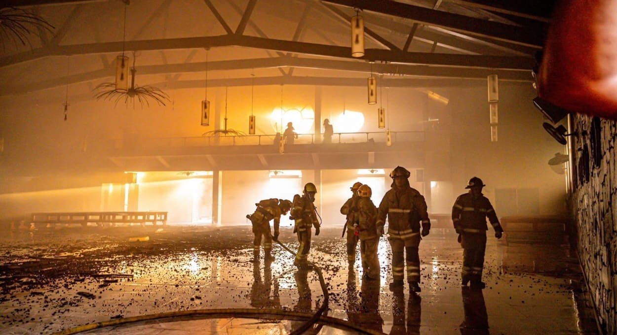 Seis meses após incêndio, Catedral de Ciudad del Este segue fechada