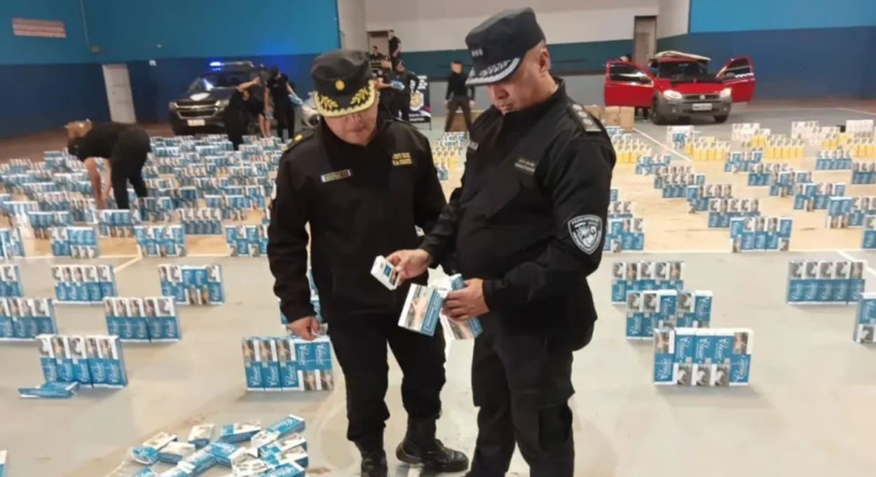 Brasileiros são presos com cigarros paraguaios na Argentina
