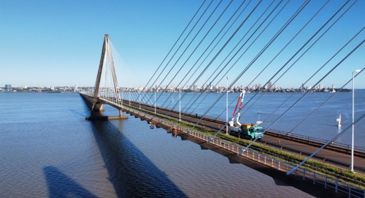 Ponte entre Argentina e Paraguai recebe melhorias na iluminação
