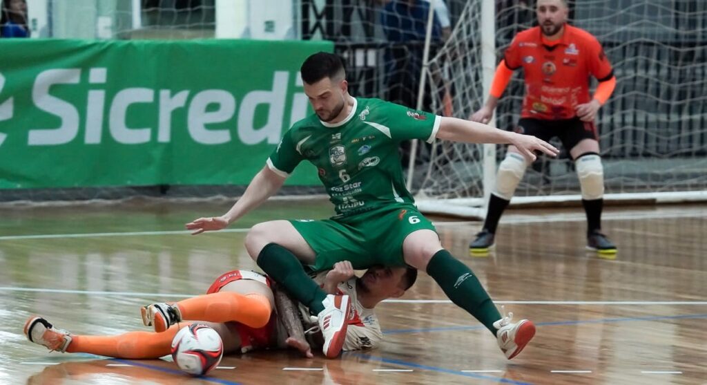 Empate obriga Foz Futsal a vencer os dois jogos que restam.