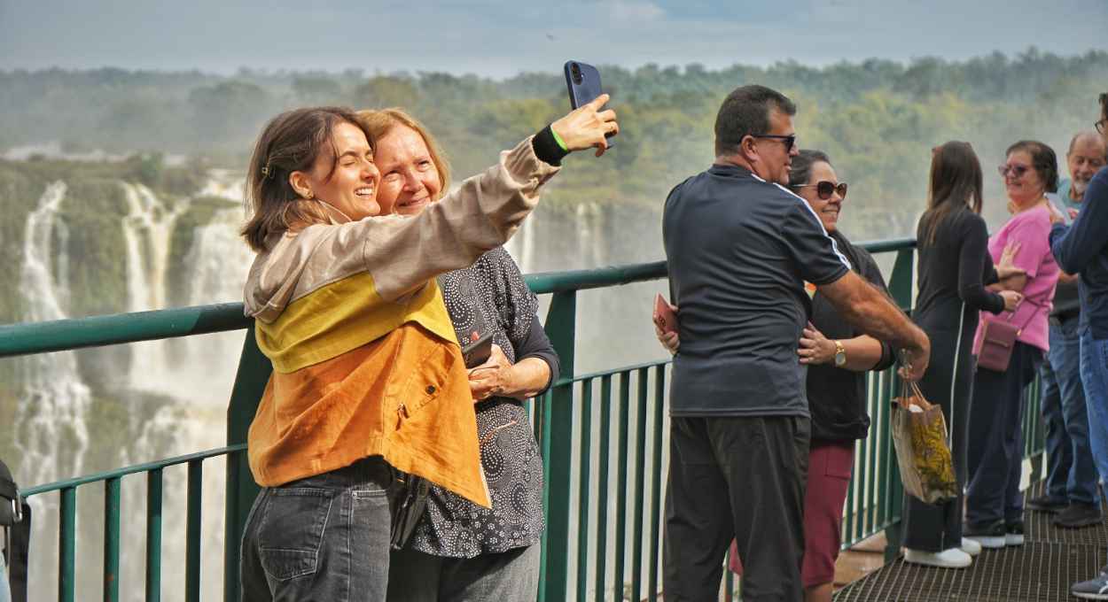 De carro, ônibus ou avião: como chegar e viver o Parque Nacional do Iguaçu