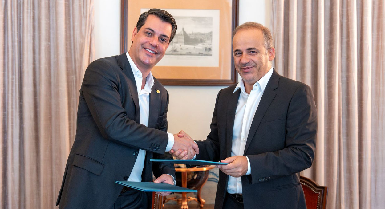 Sistema FAEP renova parceria com Universidade Aberta, de Portugal