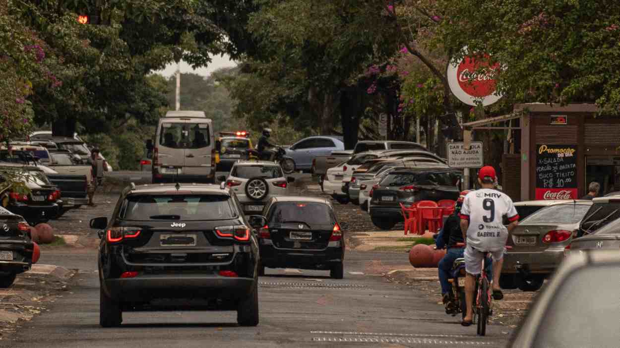 Licenciamento obrigatório: veja datas, valor e como pagar