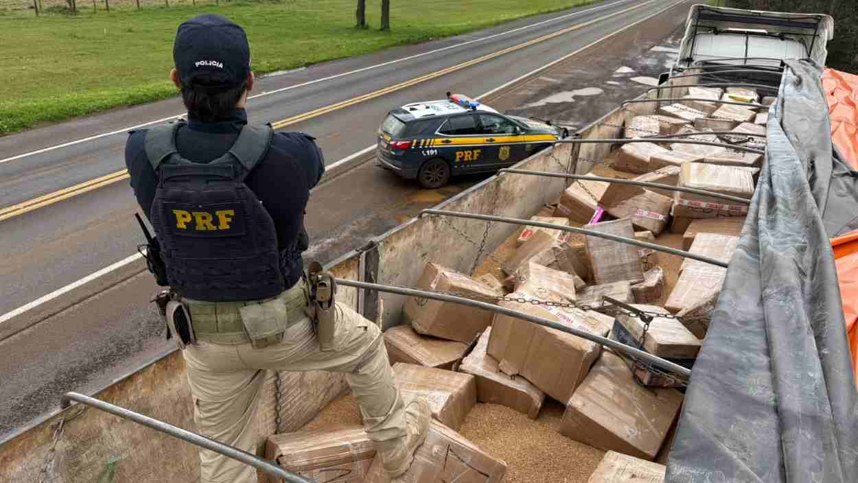 Carreta com trigo sai de Foz com 3,5 toneladas de maconha e é interceptada na BR-277