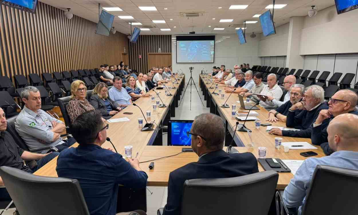 Novo Porto Seco de Foz: integração com Argentina, armazém e tecnologia