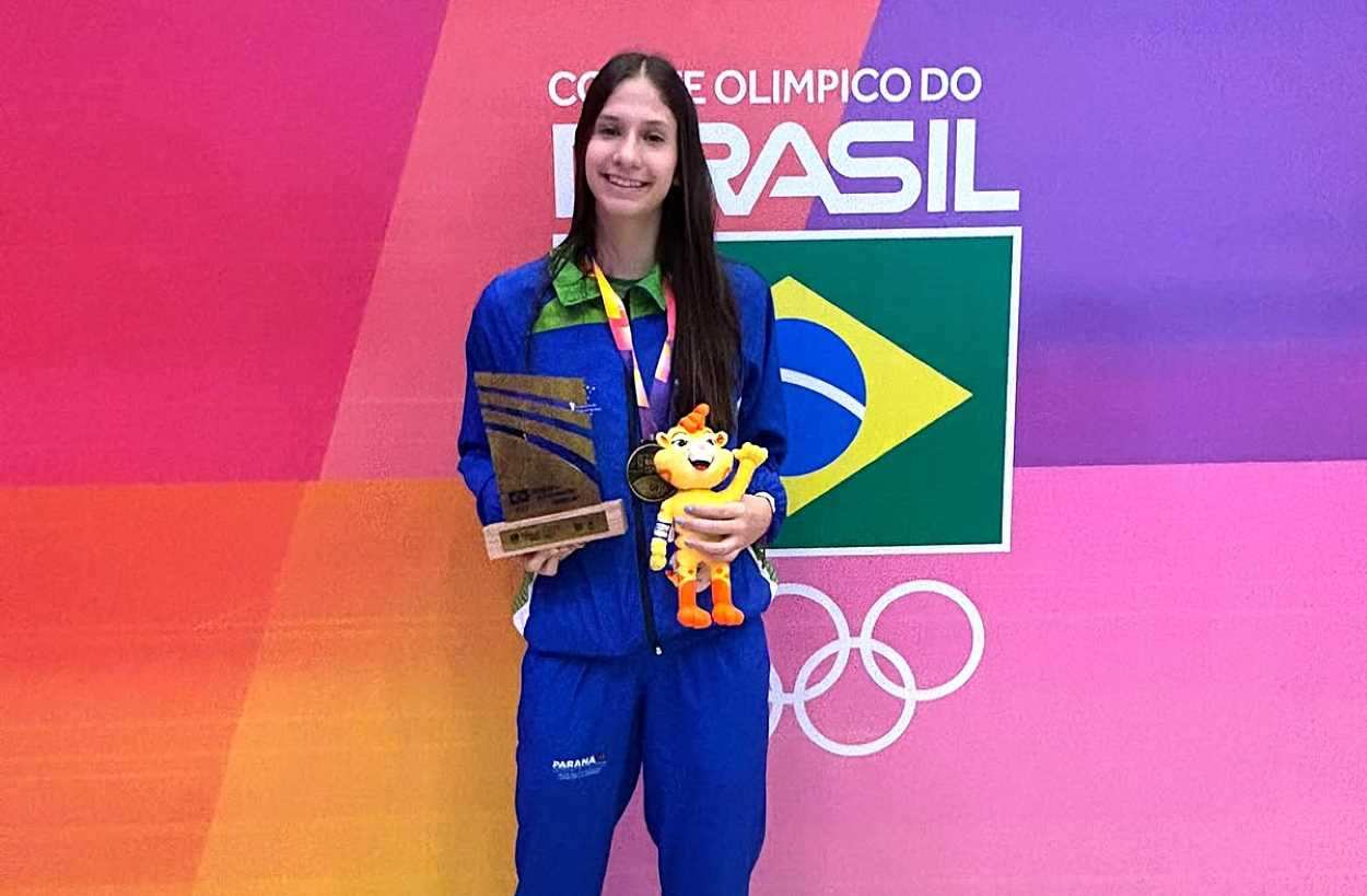 De Foz para a seleção: jogadora de vôlei é convocada para laboratório sub-19
