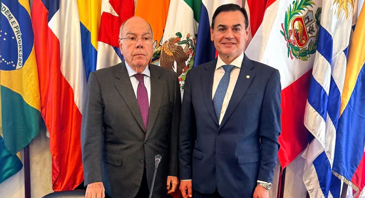 Paraguai e Brasil discutem devolução de canhão da guerra