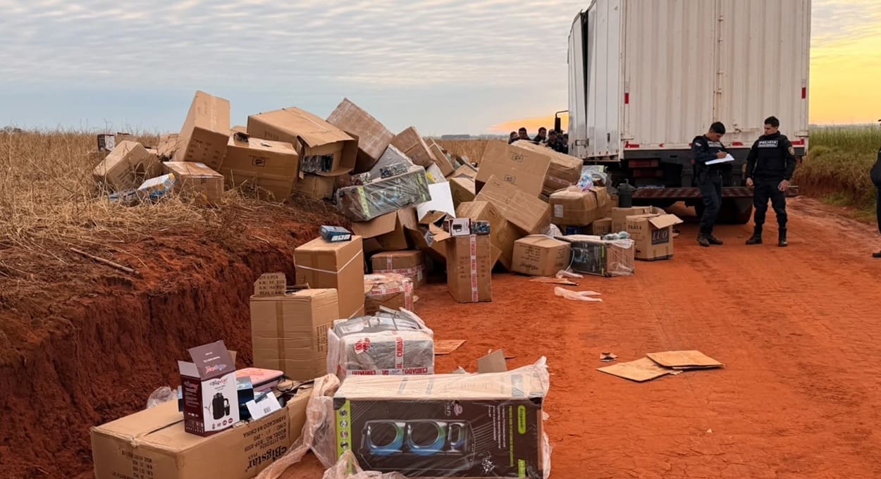 Piratas do asfalto assaltam caminhão com mercadorias no Paraguai